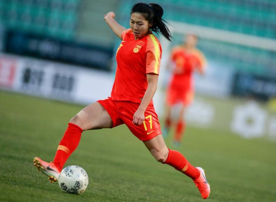 B体育APP:中国女足队长王珊珊：带领球队，力争在世界杯上取得好成绩的简单介绍