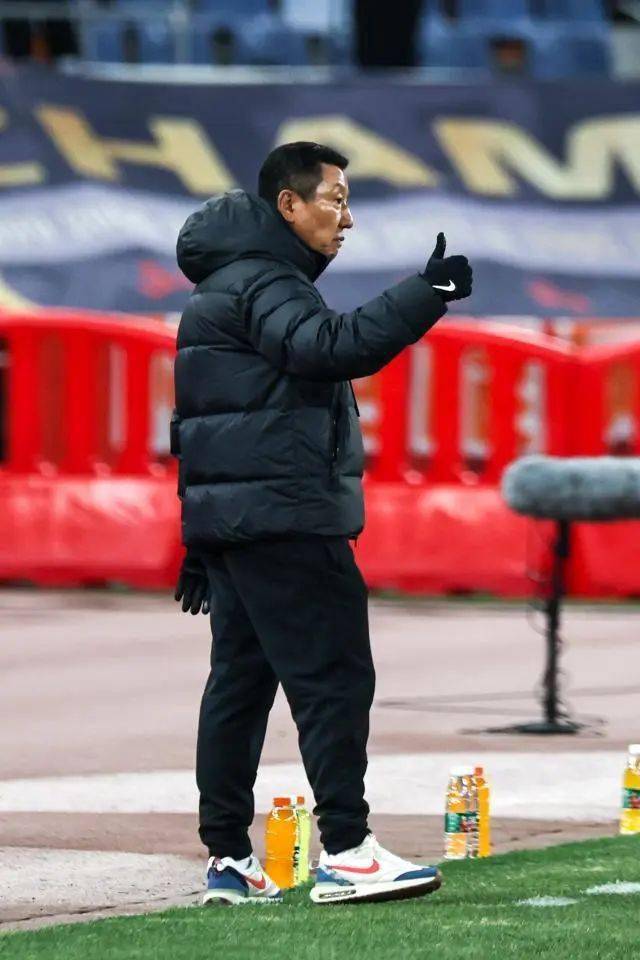 包含B体育APP:中超“土帅”逆袭！本土教练能否打破外教垄断？的词条