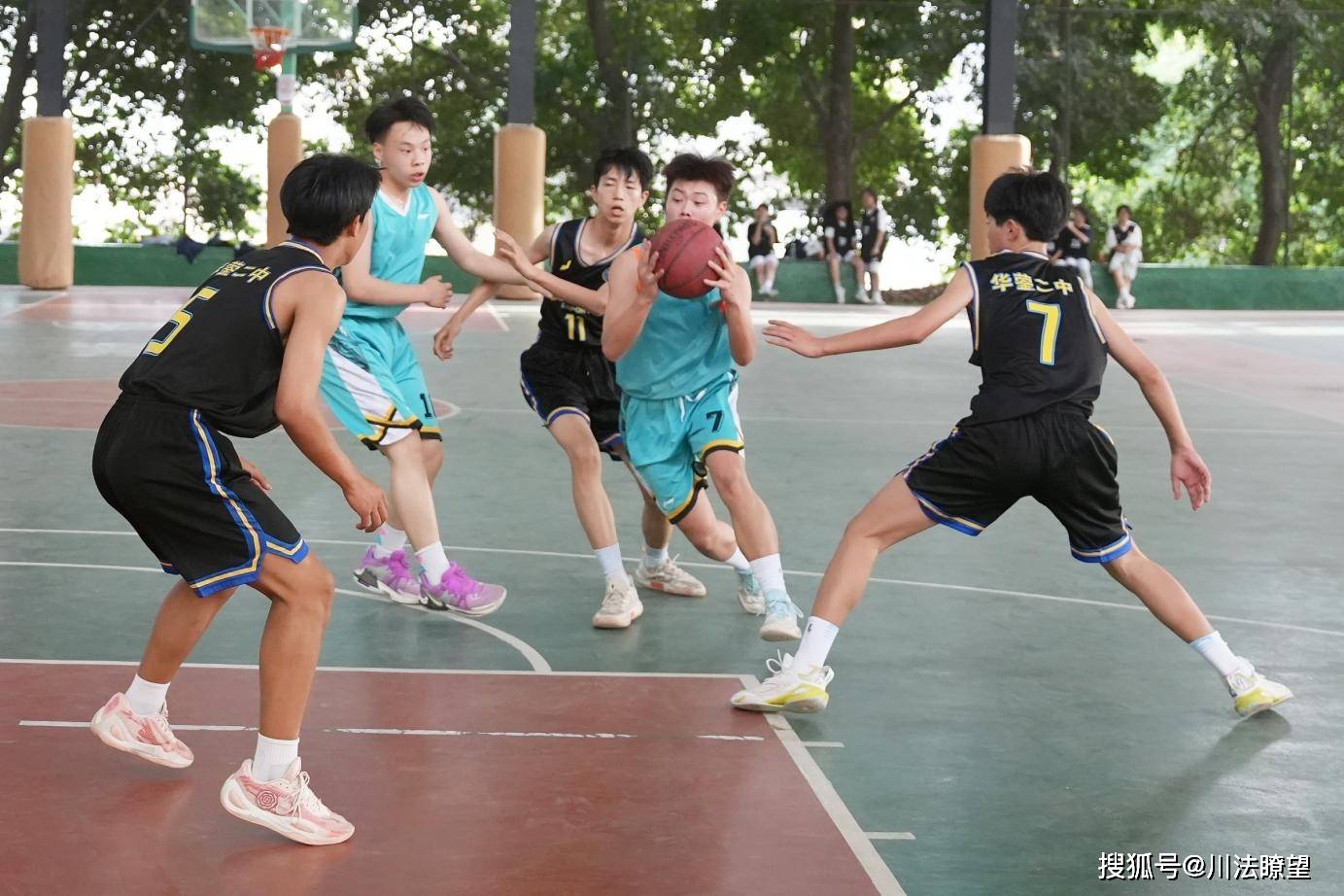 Bsports在线平台-B体育官网：中国篮球裁判：公正执法，维护比赛公平，提升职业素养，保障联赛健康发展的简单介绍
